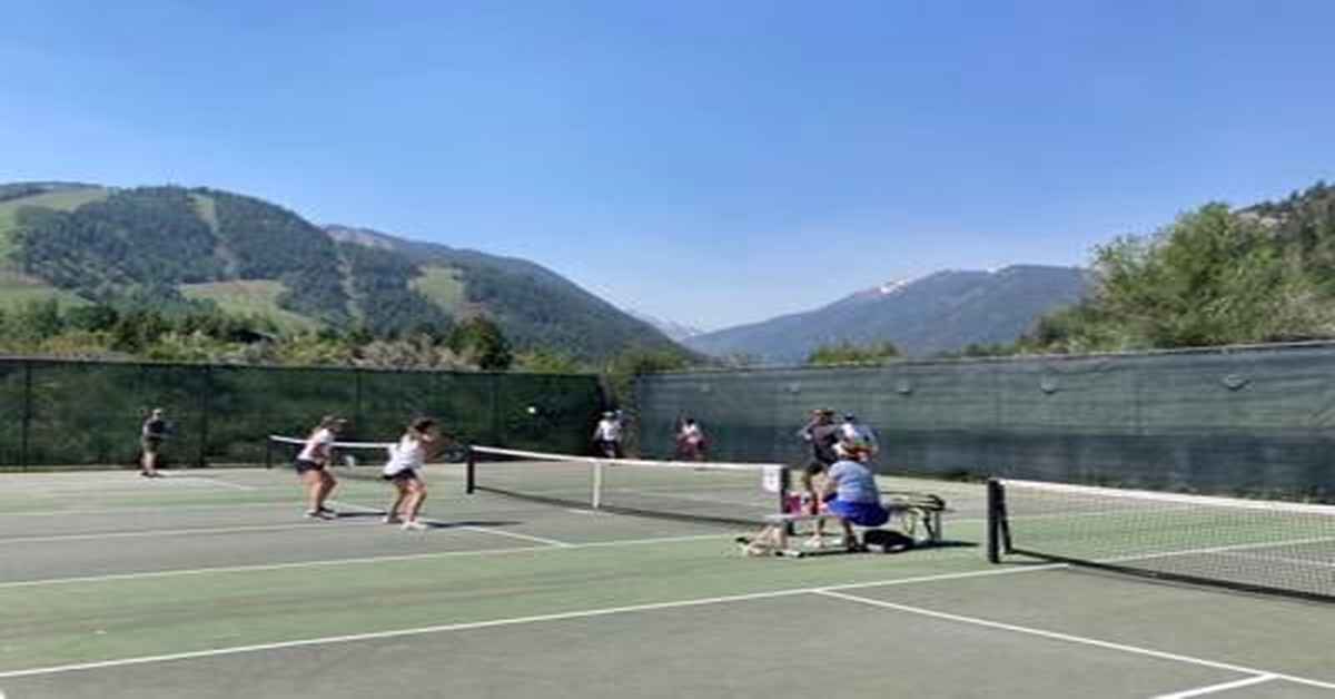 Aspen outdoor Pickleball Courts