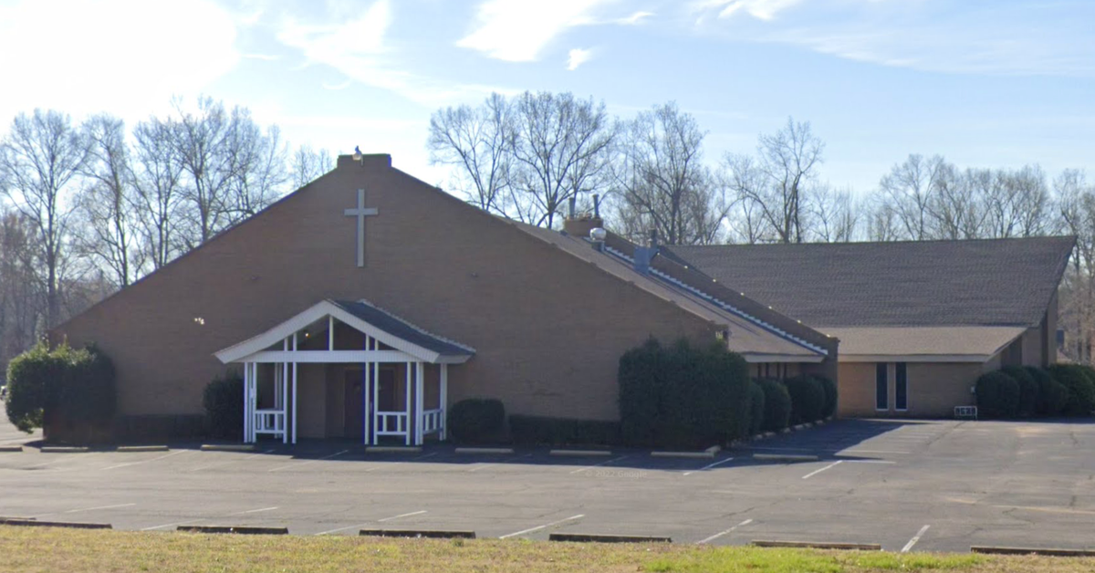 Balmoral Baptist Church Courts