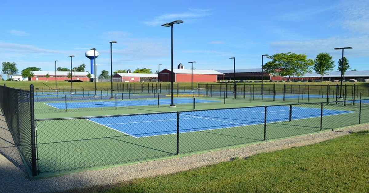 Barbara Calhoun Park Courts