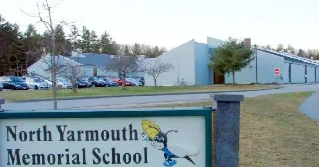 North Yarmouth Memorial School